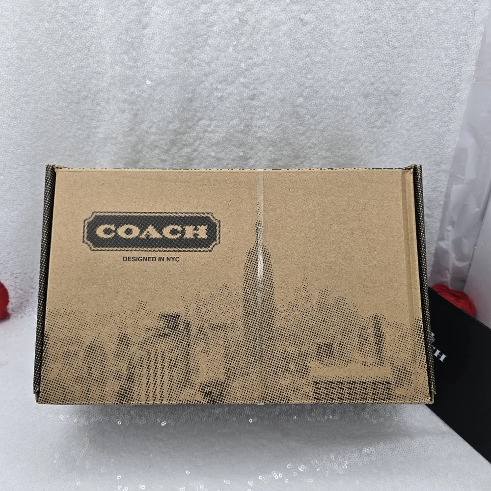 Coach Flat Suede & Leather Sneaker Sleek Silhouette Lightweight Women's 9.5 - Picture 13 of 13